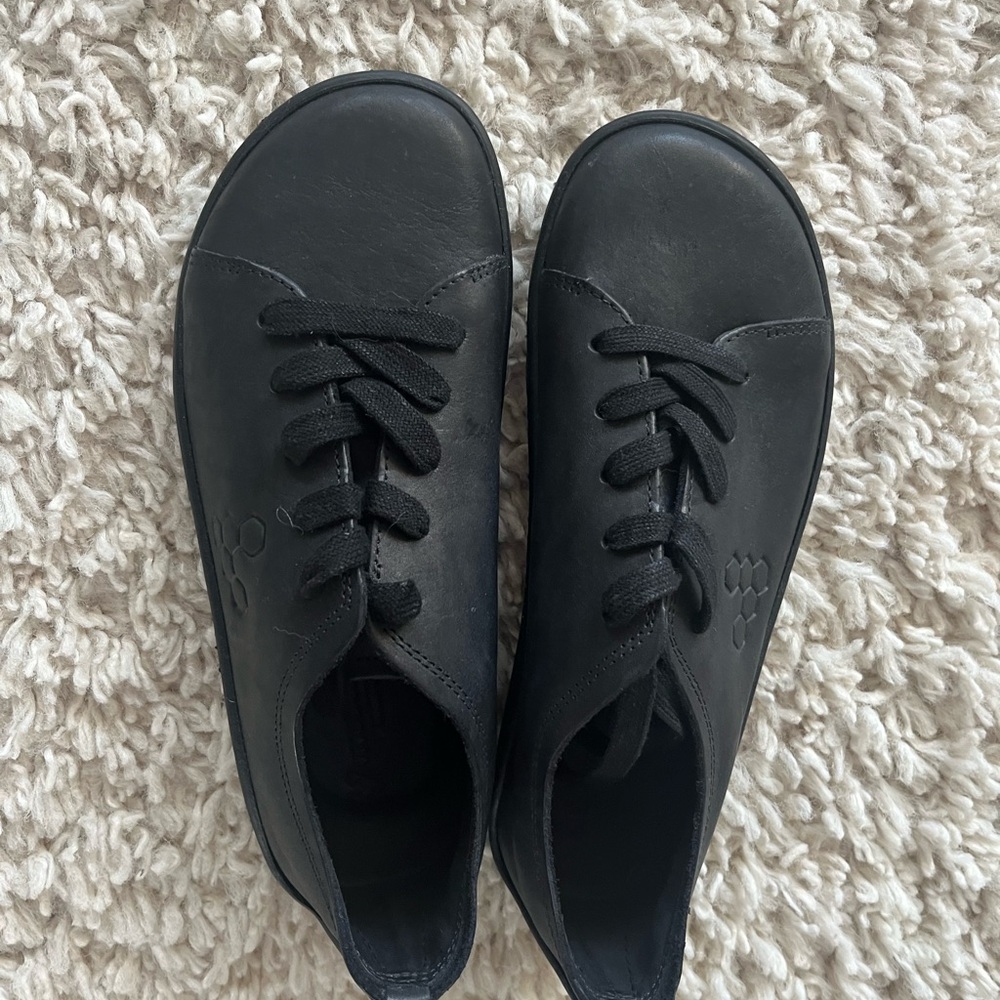 NWOT Vivobarefoot Addis Women's Leather Shoes - Picture 2 of 5